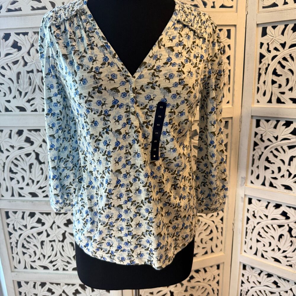 New with Tags Woman Lucky Brand Extra Small Floral Top Cotton
